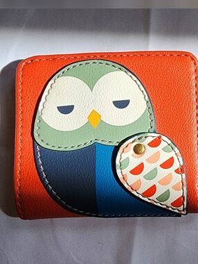EUC Fossil Madison Bifold Wallet Owl
